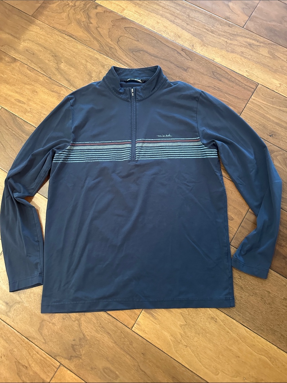 Travis Matthew pullover